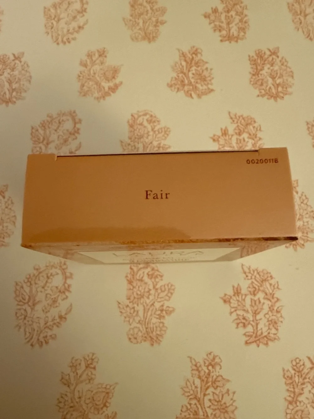 Laura Geller Baked and Glow Illuminating Baked Powder Foundation in Fair
